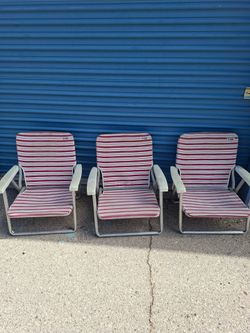 Beach chairs x3