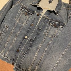 Gap Men’s Large Denim Jacket