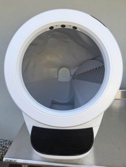 Litter-Robot 4, self-cleaning litter box ,Cat