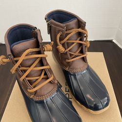 Sperry Top sider saltwater girls boots size 13 M brand New in box waterproof 