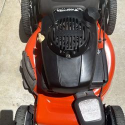 Big House, Verna Lawnnmoer In Almost New Conditions