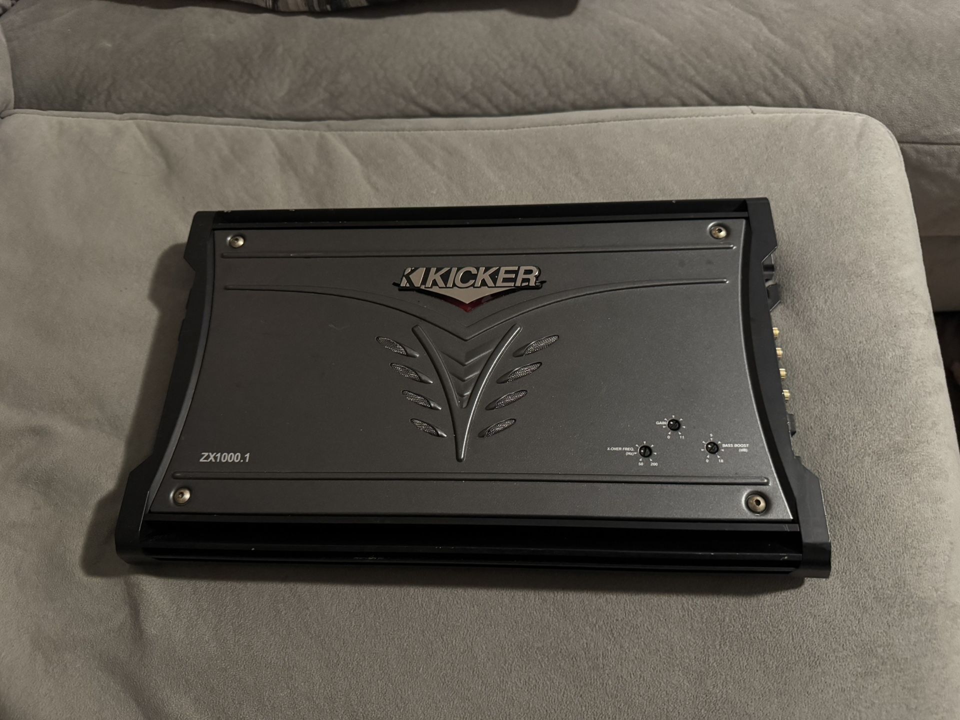 KICKER ZX1000.1 Amp