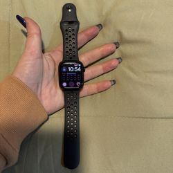 Apple Watch Series 7 Mint Condition 