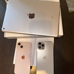 2 iPhone & iPad ( Good For Parts) $335 For All