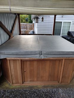 Working hot tub - FREE
