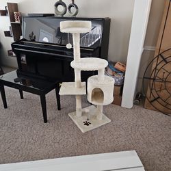 New Out Of Box Cat Tree