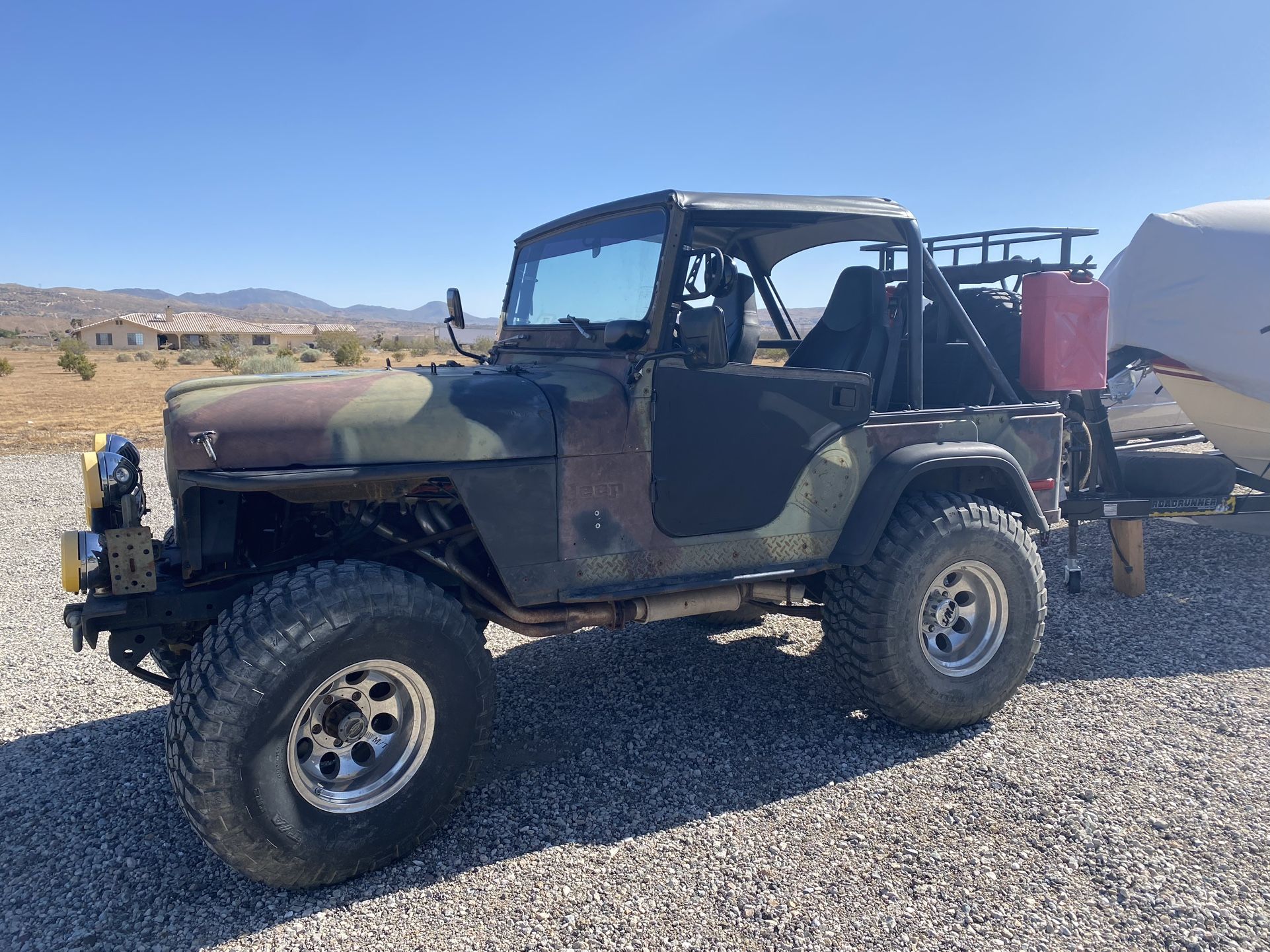 1972 Jeep CJ5 (4 Speed V8)