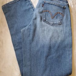 Womens Levi's Sz 4