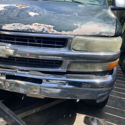Chevy Tahoe Fenders Hood Grill Parts 2002/