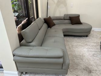 Poundex Faux Leather Sectional, Grey
