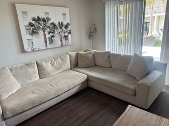 Sectional couch