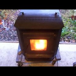 Englander 10-CDV, Pellet Model Stove, 30.5 in. x 27.75 in. x 30.75 in