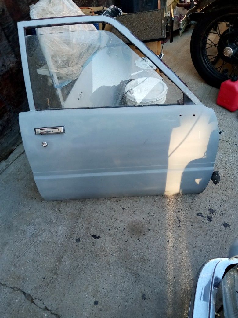 Toyota Hilux Passenger Door Chrome Door Handles With A Stripping $200