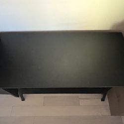 Black Desk 