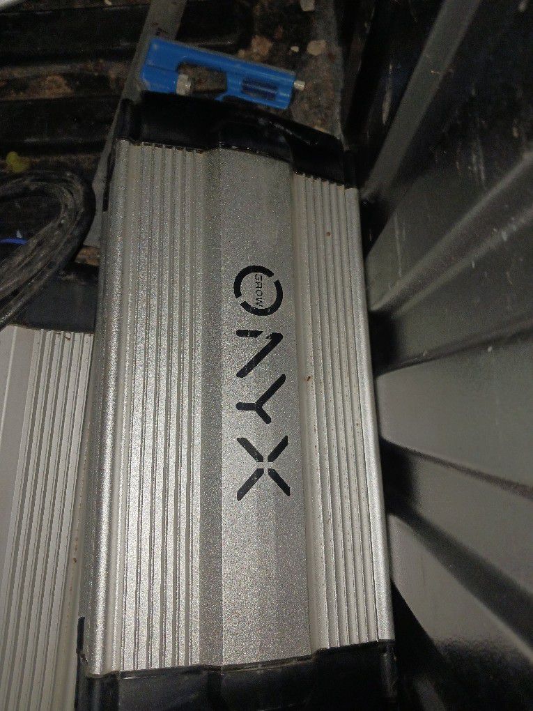 Onyx LED 645W GROW light Cords And Balist