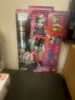 Monster High Frankie Stein Doll by Mattel
