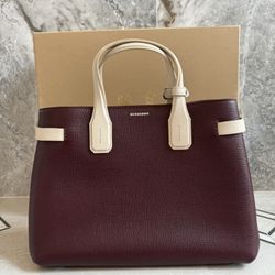 Brand New Burberry Mahogany Banner Tote – Elegant & Iconic