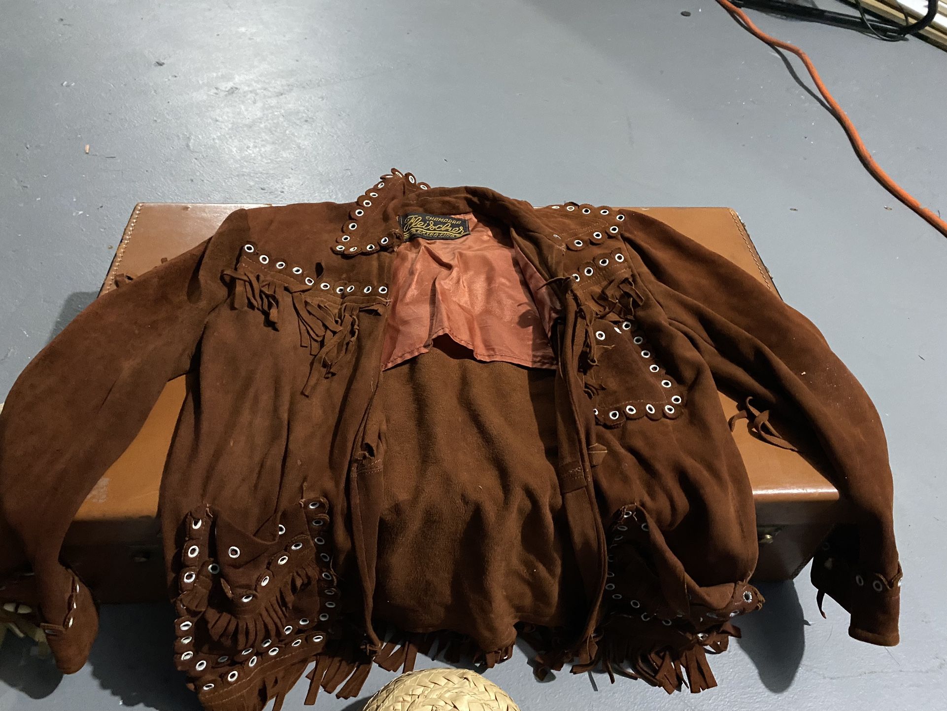 1960's vintage Chamarra Fleischer extra-fina handmade nubuck suede leather fringed hippie western jacket