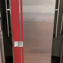 Full Size Insulated Cabinet.  Hot Box 