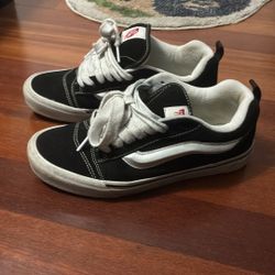 Vans Knu Skool, Size 10