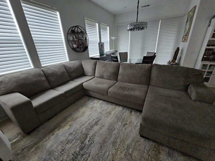 Excellent Condition Gray Sectional Sofa