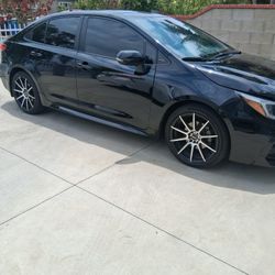 2024 TOYOTA COROLLA   SE