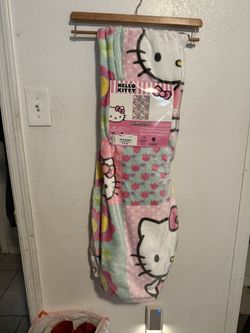 Hello Kitty spring blanket
