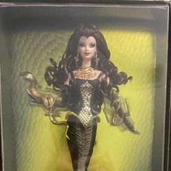 GOLD LABEL Barbie As Medusa