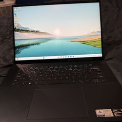Laptop 