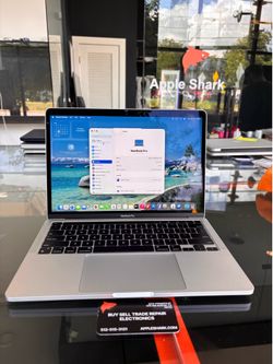 MacBook Pro 13in M1 Chip 16GB Ram 512SSD! 90 Day warranty! We offer financing.