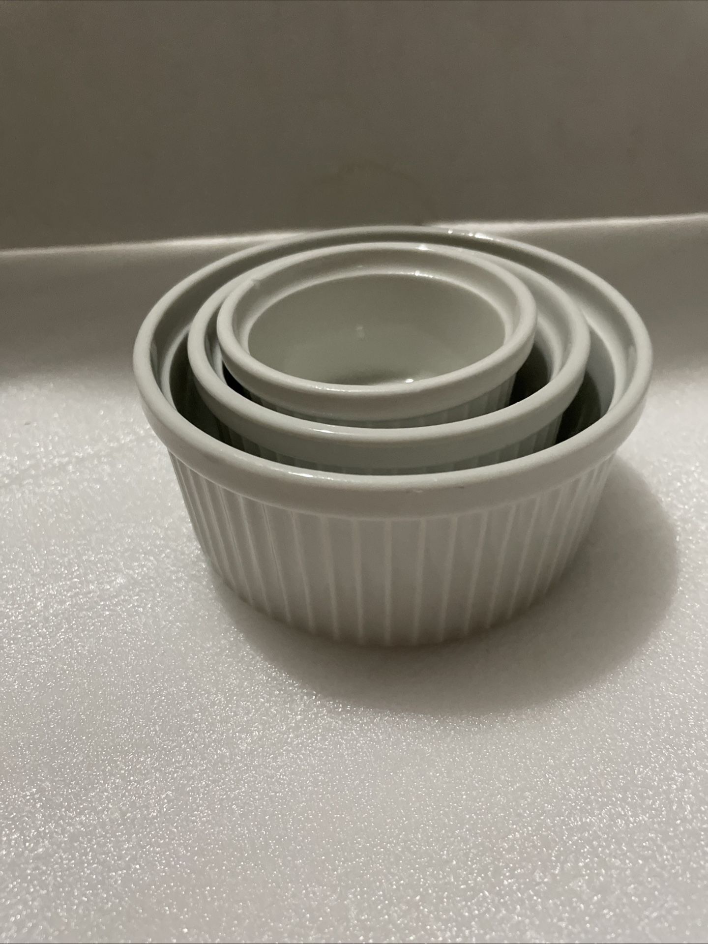 VINTAGE Williams Sonoma Set of 3 White Ribbed Nesting Bowls