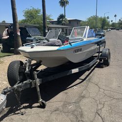 $2500 BOAT FOR SALE 