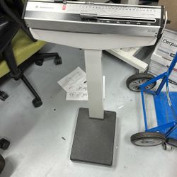 Doctor's Scale Office Style