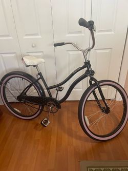 Bicycle with basket and mirror