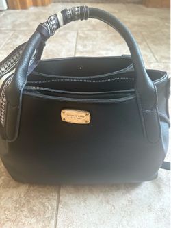 Black tote purse