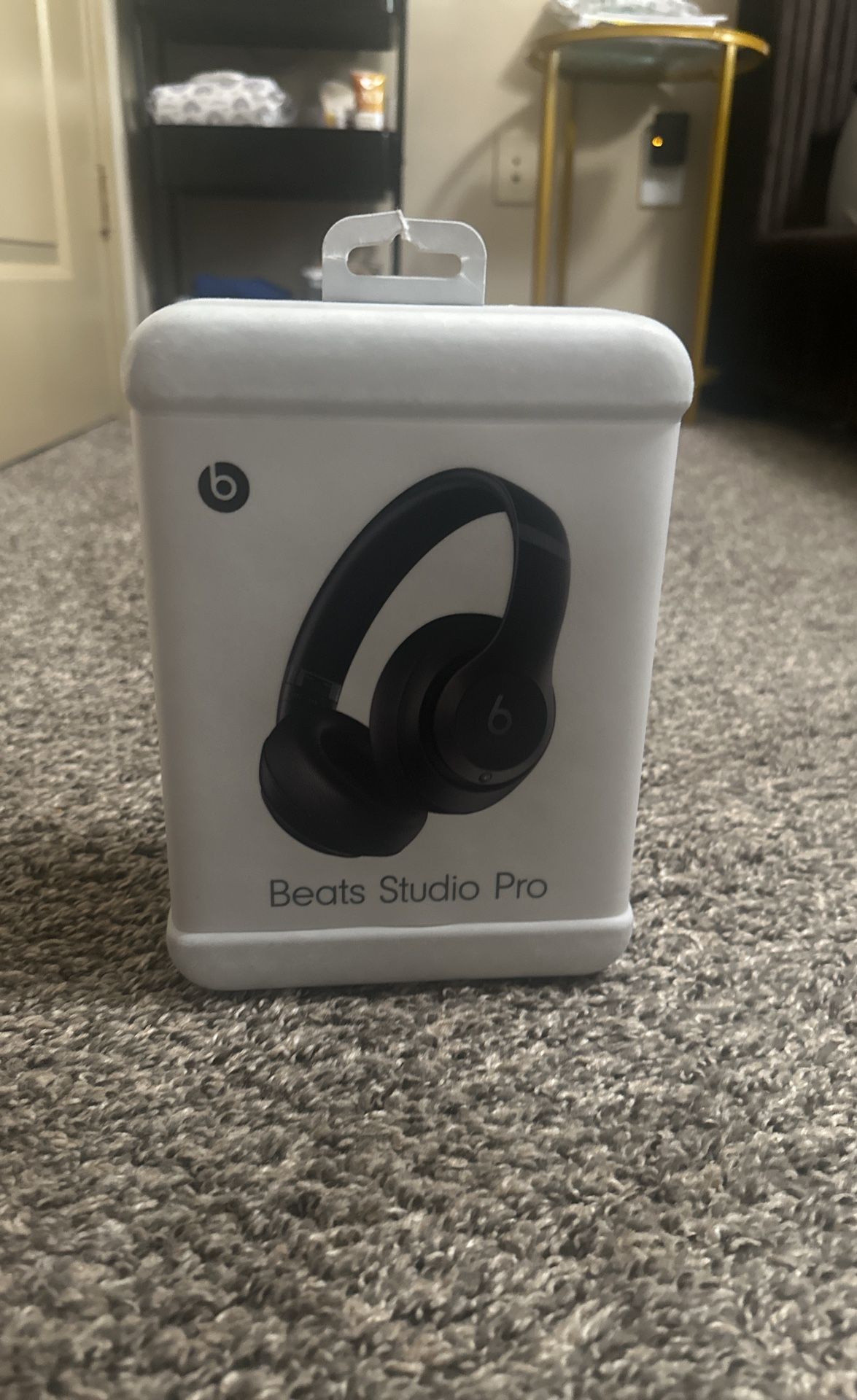 BRAND NEW BEATS STUDIO PRO
