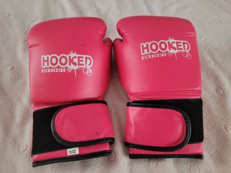 Hooked Kickboxing 12oz Gloves