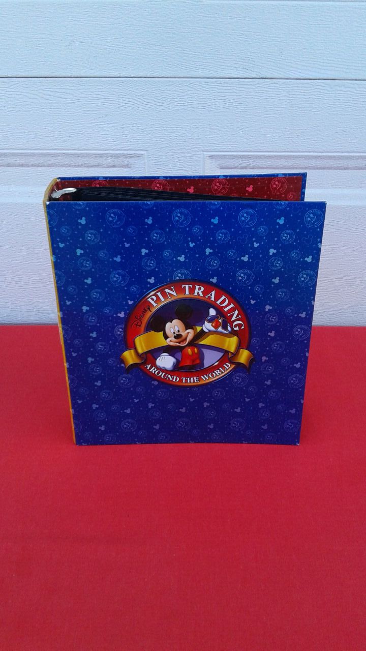 Disney Parks Exclusive Pin Trading 3-Ring Binder Album Book with