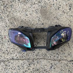 damaged Yamaha R6 headlight assembly 