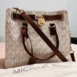 Michael Kors Hamilton N/S Tote (Signature Vanilla)