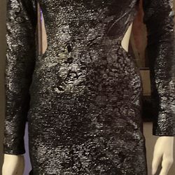 Blanc / Elegant Black Mini Dress