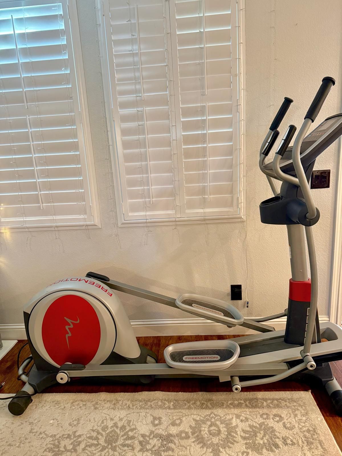 Freemotion Elliptical + Free Delivery 