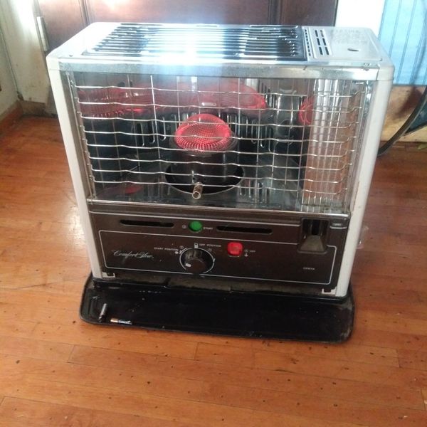 I Have Two Kerosene Heaters Brand New One Still In The Box for Sale in
