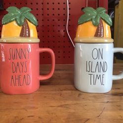 Rae Dunn SUNNY DAYS AHEAD & ON ISLAND TIMES Large Figural Mug w/Palm Tree Lid ~ NEW