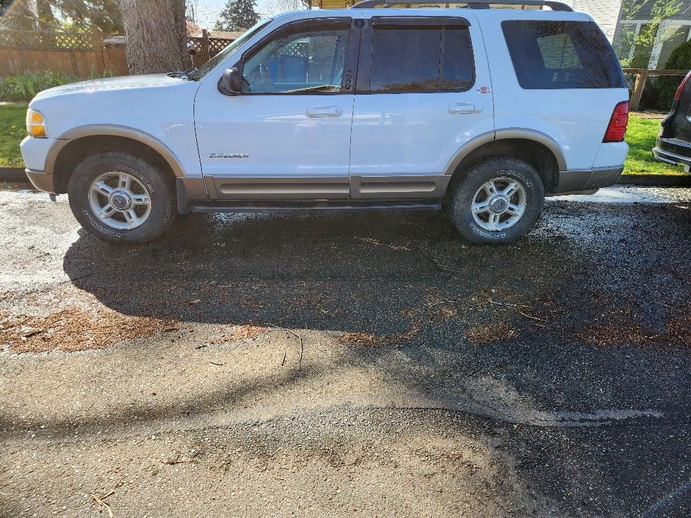 2002 Ford Explorer