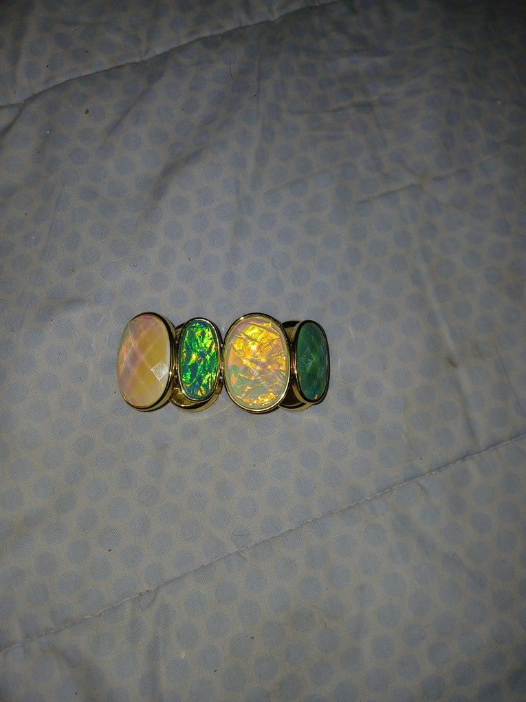 Bracelet