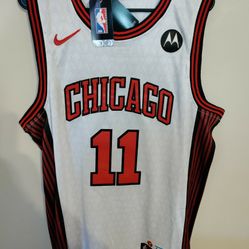 DeRozan Jersey Brand New Size Large Mens 
