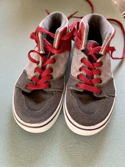 Childrens Vans Shoes - $7