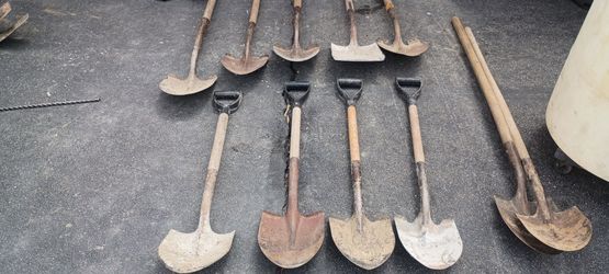 Short shovels