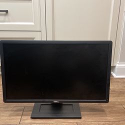 Dell monitor works perfectly fine. Just have too many monitors. I can negotiate with price.